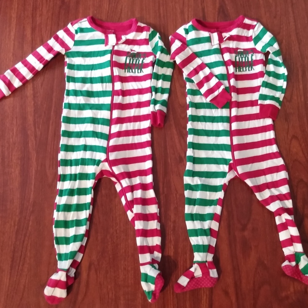 Christmas footed pajamas 9-12 mo TWINS